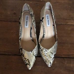 Steve Madden Block Heel Snake Print heels size 8.5
